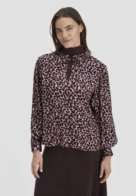 Relaxed blouse made of LENZING™ ECOVERO™ viscose