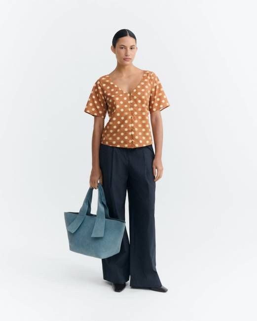Brown polka dot blouse Leia