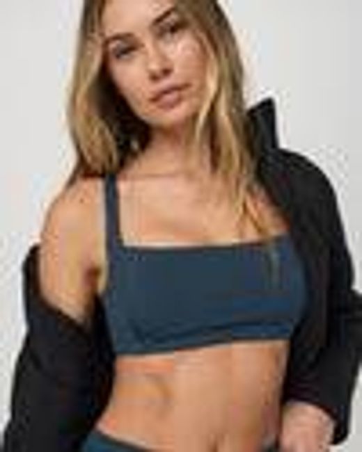 Inversion Rib Bra | Women's Ocean Blue Ribbed Sports Bra | Vuori