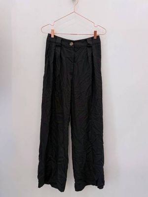 Sample Sale Leanna Pant in Black