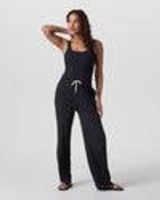 Pose Scoop Jumpsuit - Short | Black | Vuori