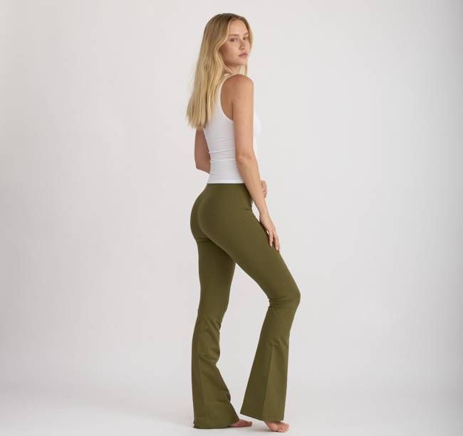 Core Flare Pants