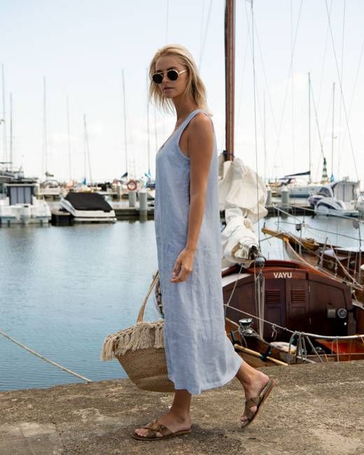 Nida - Linen Dress in Light Blue