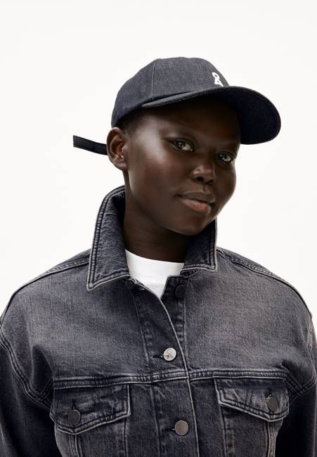 YENAAS DENIM INDIGO | washed obsidian