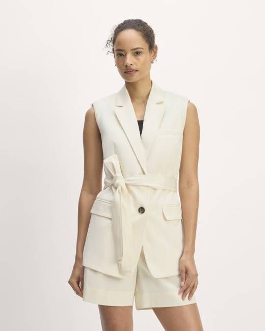 The Sleeveless Blazer in Buttersmooth | Canvas