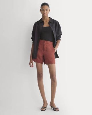 Scalloped Edge Short in Linen | Henna Red