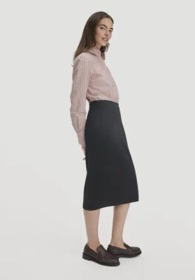 Regular knit skirt made from pure organic virgin wool