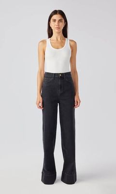Ms. Onassis V-High Rise Wide Leg Jean