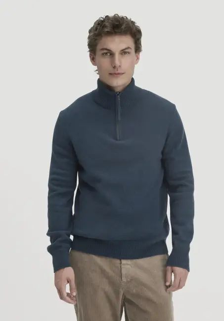 Knitted Troyer Regular made of organic merino wool with organic cotton