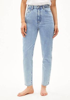 MAIRAA| hellfrisches Blau