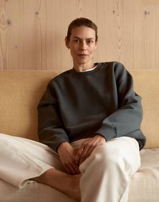 Das Sweatshirt mit lockerer Passform - Anthrazit//Archive Sale