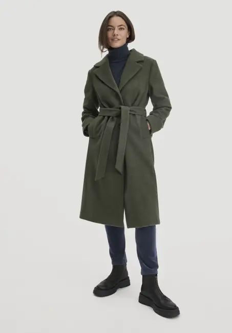 Regular wool coat made of pure organic virgin wool