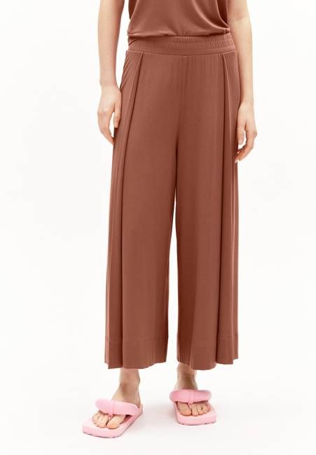 KAARO LINI | nutshell