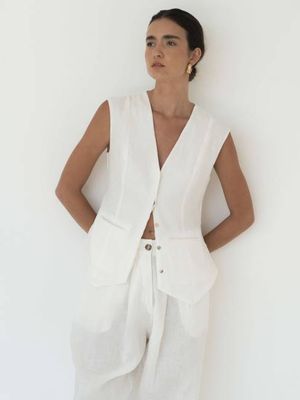 02 Gesine Linen Vest
