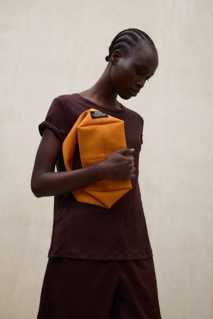 PLAIN ORANGE SMALL TIKA BAG