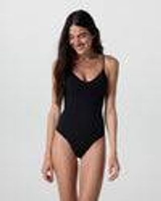 Heat Wave One Piece | Black | Vuori