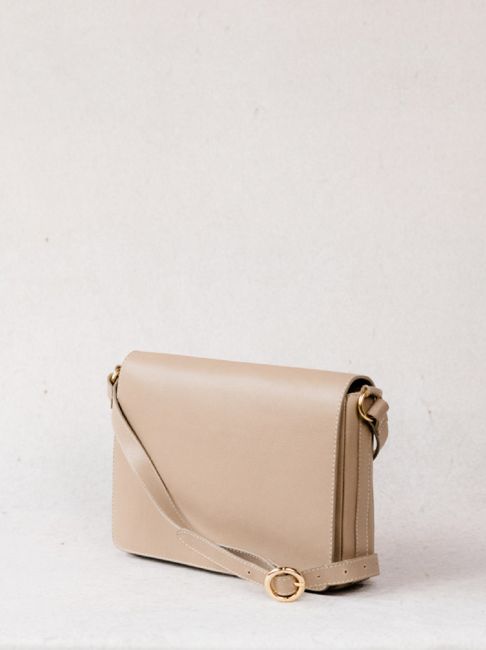 Lari Slim Crossbody