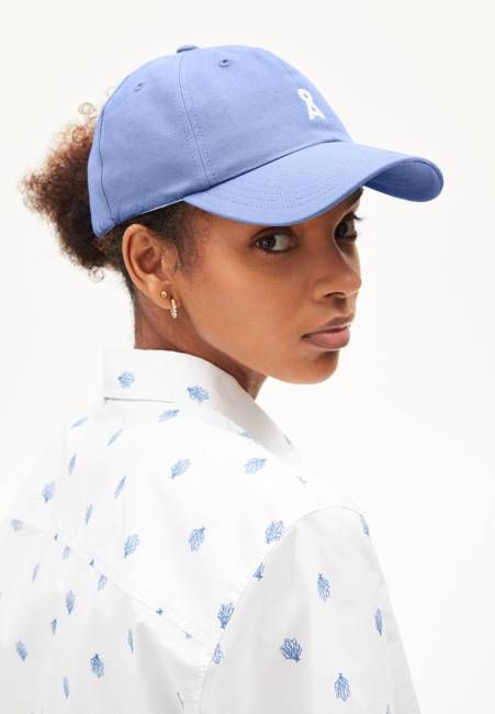 YENAAS BOLD | sky high