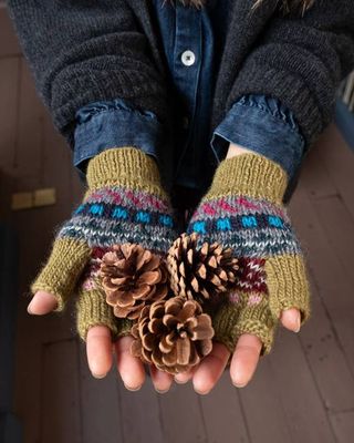 Isla Fair Isle Fingerless Gloves in Lime