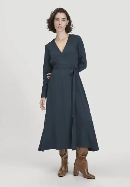 Ankle-length regular wrap dress made of pure LENZING™ ECOVERO™ viscose