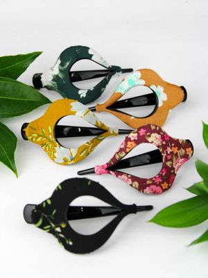 Imperfect Print - Arc Hair Clip