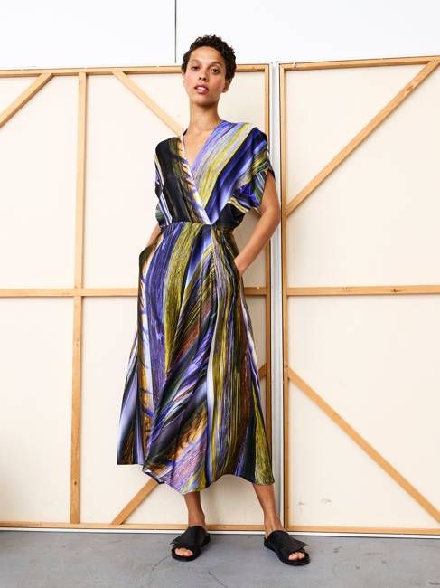 Long Aki Wave Dress