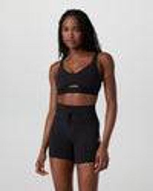 Elevate Daily Bra | Women's Black Sports Bra | Vuori