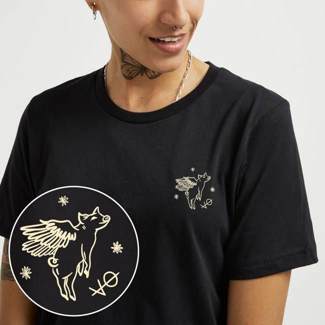 Flying Pig Doodle T-Shirt (Unisex)