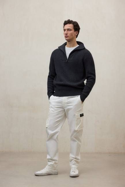 DARK GREY MEYE SWEATER