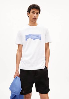 JAAMES WAVY CLOUDS| white