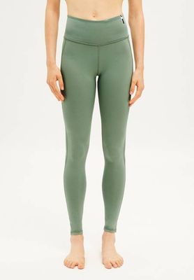 AASANA LI | rosemary green