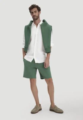 TRIAS Relaxed BETTER RECYCLING sweat shorts made from pure organic cotton