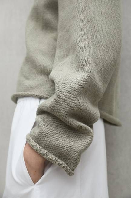KHAKI ALAMO SWEATER