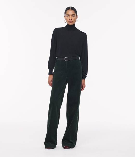 Featherweight Turtleneck | Black