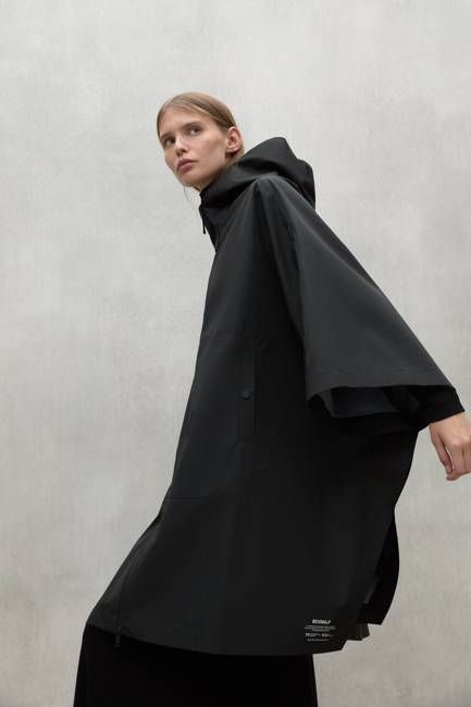 NIWA BLACK UNISEX CAPE