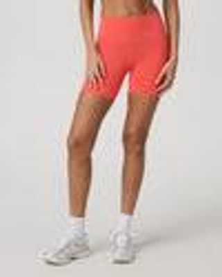 Vuori AllTheForm™ Short 6" | Bright Coral Biker Shorts
