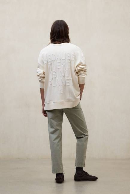 BEIGE STORM SWEATSHIRT