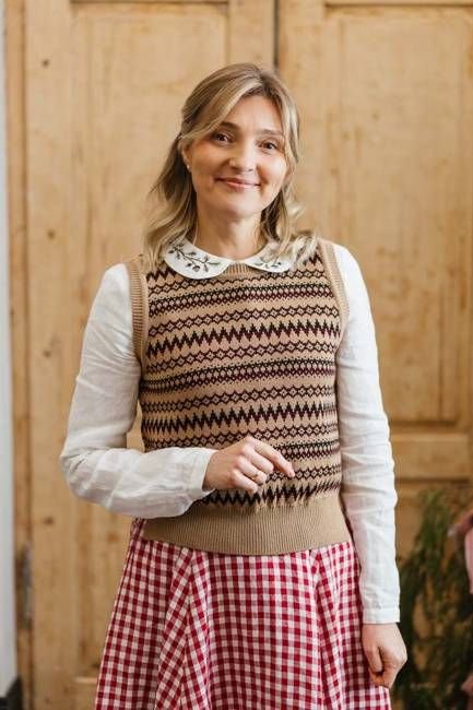 Elaine – Merino Wool Vest with Crew Neckline