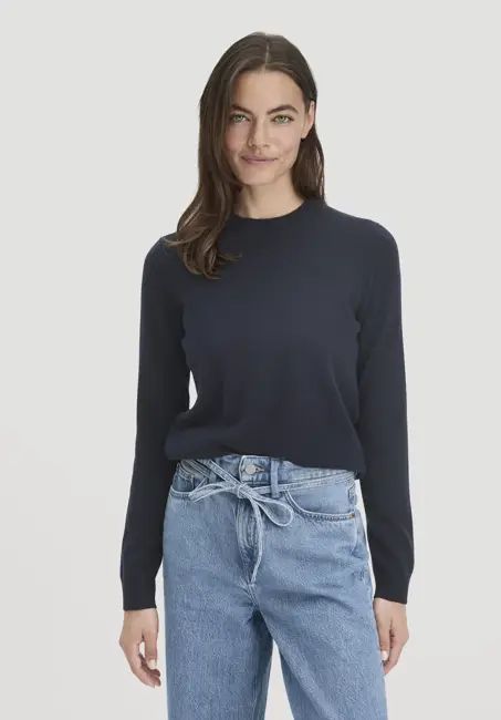 Regular knit sweater made of organic merino wool with cashmere