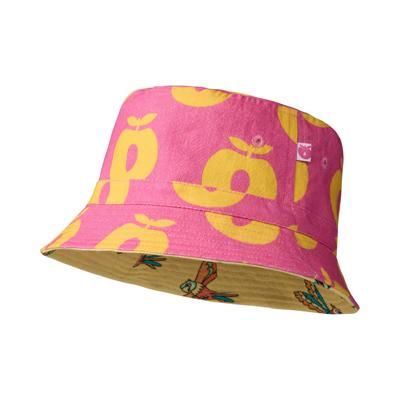Bucket hat with apples