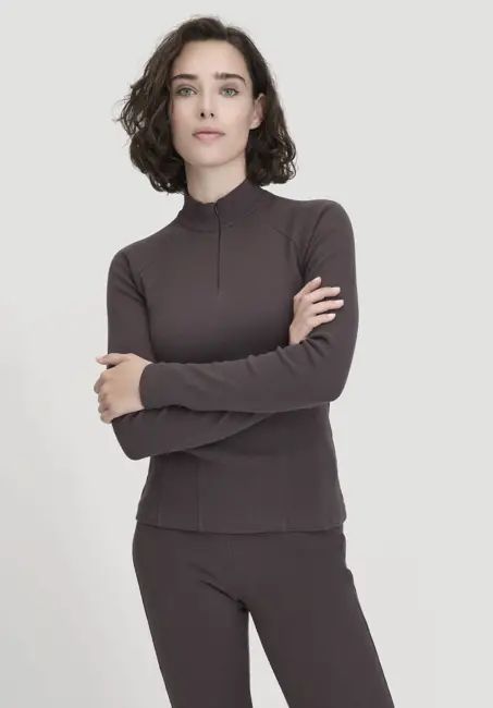 Longsleeve Fitted BETTER RECYCLING made from organic cotton