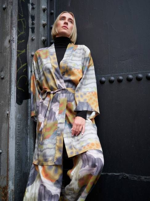 Saltwater belt, adults