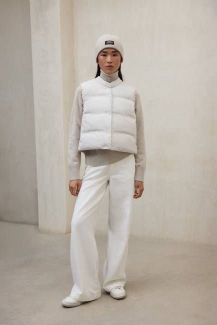 LIGHT GREY POUNCE VEST