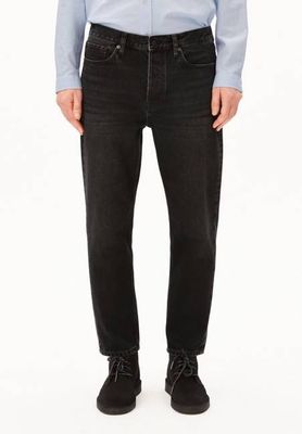 CCL - MAAKXY RELAXED TAPERED JEAN