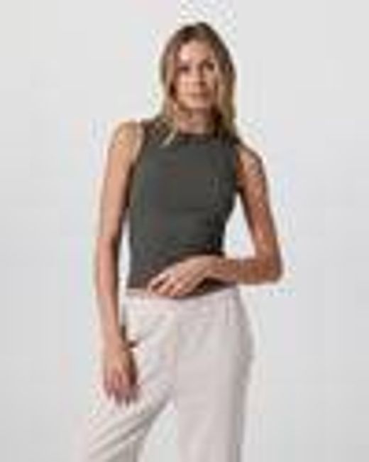 Pose Modern Tank | Kale | Vuori