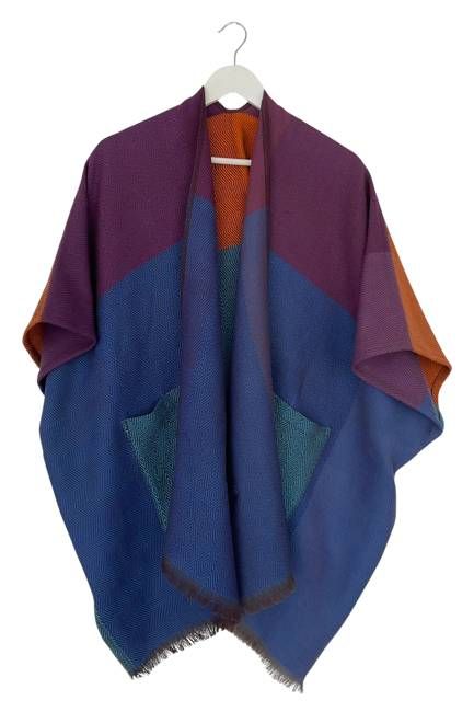 NEW! Wool Poncho Trudi Thomas