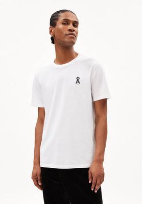 JAAMES PIXXEL LOGAA| white