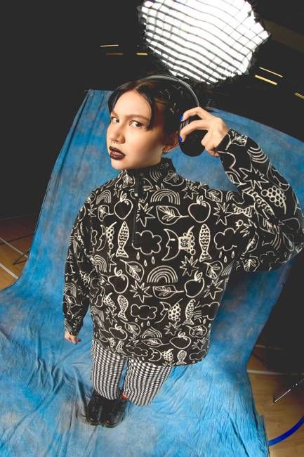 Sammy - Lightweight Polar Fleece in Monochrome Naive Shapes