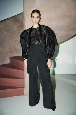 <tc>Yakueda blouse</tc>