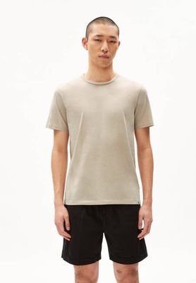 JAAMES | light desert